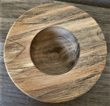 Afbeelding in Gallery-weergave laden, Handbewerkte waxinelichthouder